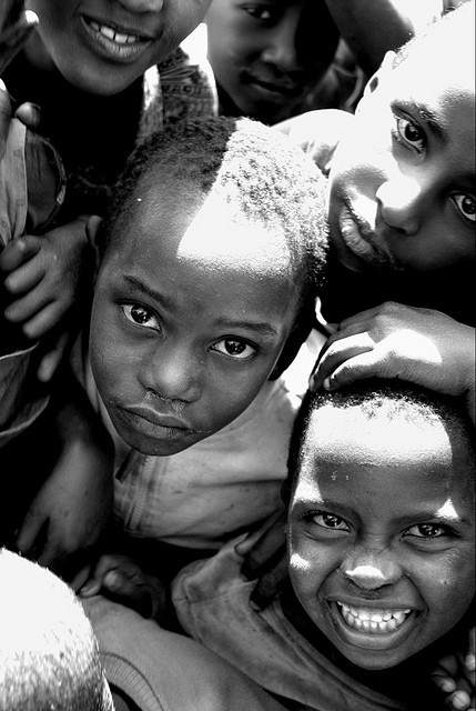 Enfants d'une structure accompagnée lors d'une action de terrain